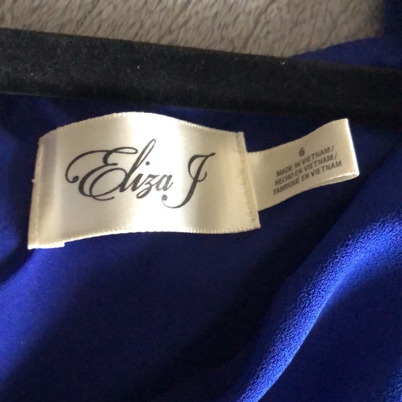 LIKE NEW Eliza J Cold Shoulder Cobalt Cocktail Dress - Picture 3 of 7